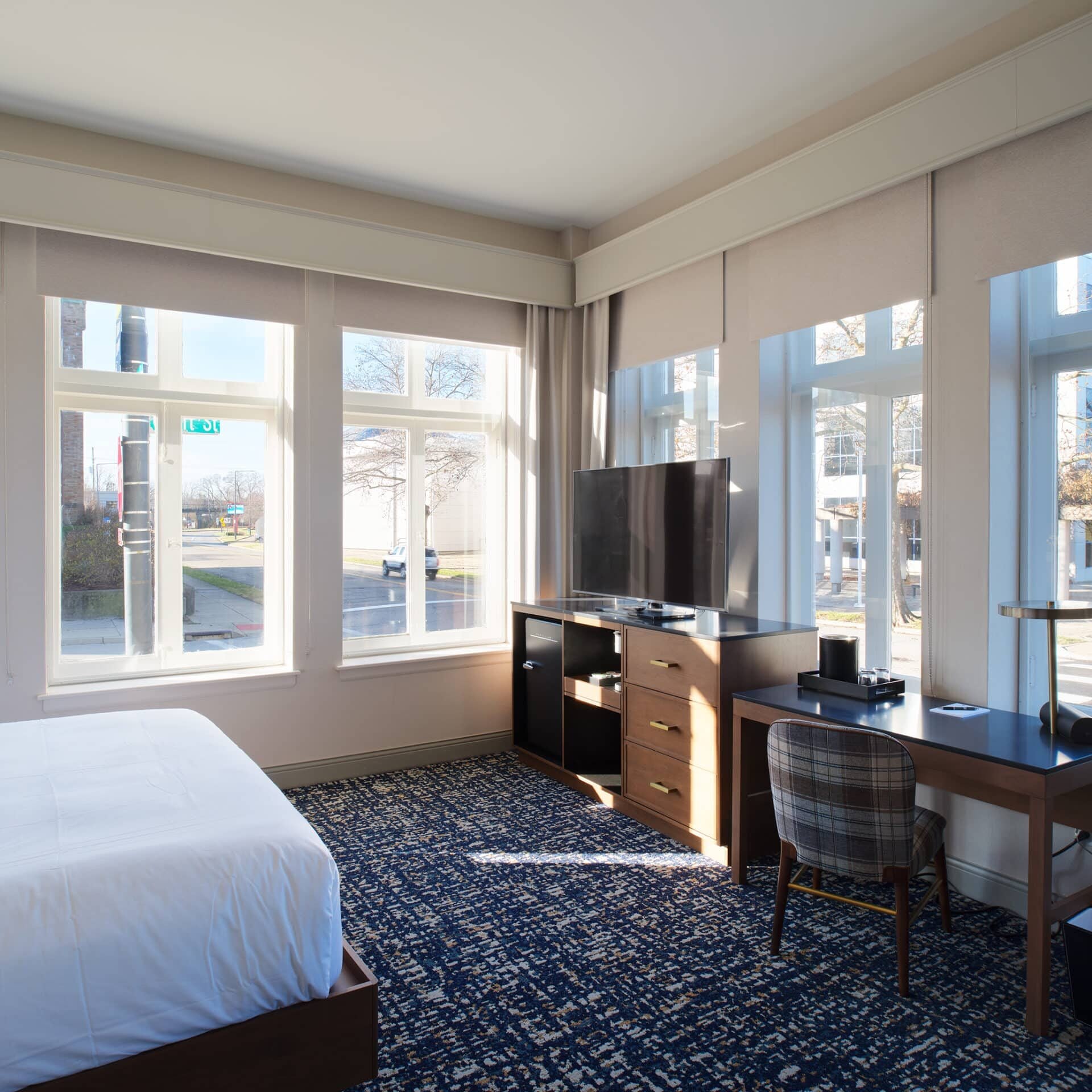 shades on hotel windows in room